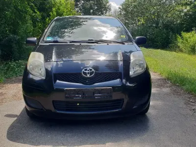 Gebraucht Toyota Yaris 69 PS (50 kW) 2009 Schwarz Kleinwagen