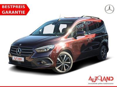 Gebraucht Mercedes T180 Style 116 PS (85 kW) 2023 Rot Van / Kleinbus