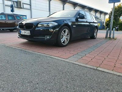 Schwarz Gebraucht 2012 BMW 530 Comfort Edition Kombi | 12.400 € (Etwas zu teuer)