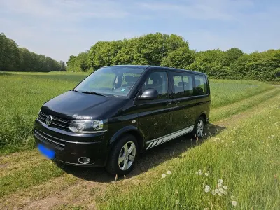 Gebraucht VW Multivan 179 PS (131 kW) 2010 Schwarz Van / Kleinbus
