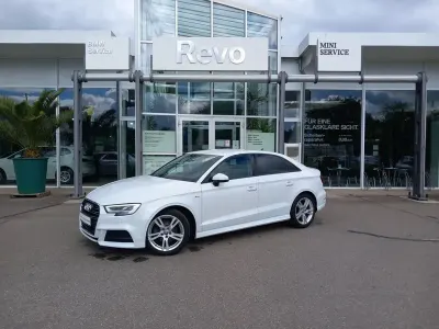 Gebraucht Audi A3 S-Line 116 PS (85 kW) 2019 Gletscherweiß Limousine