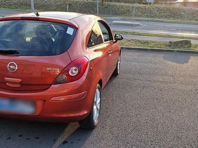 Gebraucht Opel Corsa Edition 69 PS (50 kW) 2011 Rot Kleinwagen