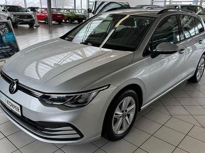 Gebraucht VW Golf VIII Life 110 PS (80 kW) 2023 Reflexsilber Kombi