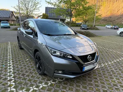 Gebraucht Nissan Leaf N-Connecta 110 kW (150 PS) 2019 Grau Kleinwagen