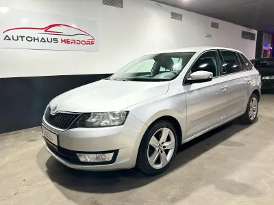 Gebraucht Skoda Rapid Joy 125 PS (91 kW) 2016 Silber Kleinwagen