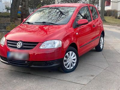 Usata VW Fox 75 CV (55 kW) 2006 Rosso Utilitaria