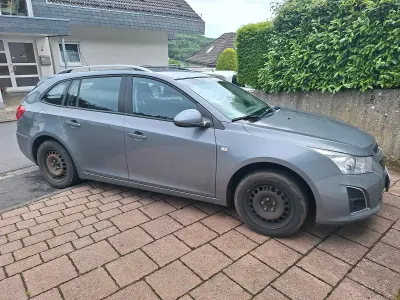 Gebraucht Chevrolet Cruze LT 140 PS (102 kW) 2013 Grau Kombi
