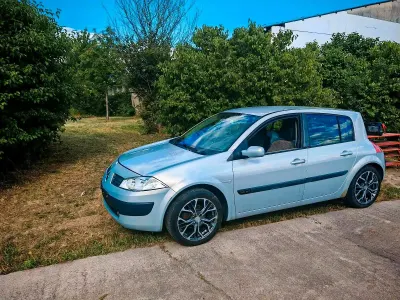 Gebraucht Renault Mégane II 95 PS (69 kW) 2002 Grau Kleinwagen