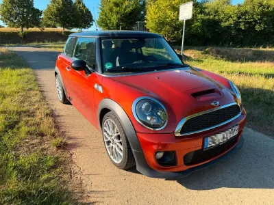 Gebraucht Mini John Cooper Works 184 PS (135 kW) 2011 Orange Kleinwagen