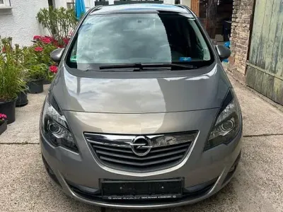 Gebraucht Opel Meriva Edition 140 PS (102 kW) 2010 Grau Van / Kleinbus