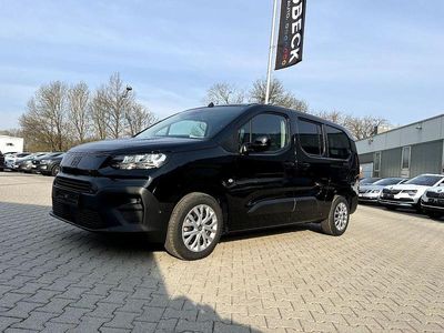 Neu Fiat Doblò 131 PS (96 kW) 2026 Cinema schwarz metallic Van / Kleinbus