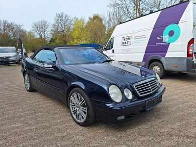 Gebraucht Mercedes CLK200 Avantgarde 163 PS (119 kW) 2001 Blau Cabrio