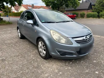 Używany Opel Corsa 80 KM (58 kW) 2008 Srebrny Hatchback