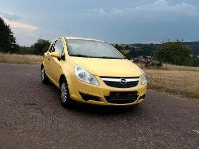 Gebraucht Opel Corsa 80 PS (58 kW) 2010 Gelb Kleinwagen