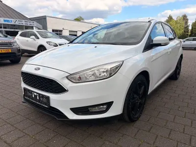 Gebraucht Ford Focus Business Edition 120 PS (88 kW) 2017 Weiß Limousine
