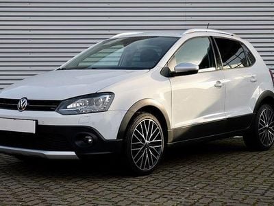 Weiß Gebraucht 2016 VW Polo Cross Kleinwagen | 13.990 €