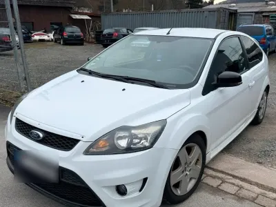 Gebraucht Ford Focus ST 125 PS (91 kW) 2009 Weiß Coupé