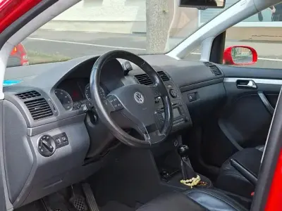 Gebraucht VW Touran 156 PS (114 kW) 2005 Rot Van / Kleinbus
