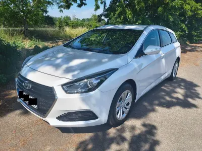 Gebraucht Hyundai i40 135 PS (99 kW) 2017 Weiß Limousine