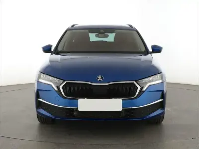 Gebraucht Skoda Octavia Selection 150 PS (110 kW) 2024 Blau Kombi