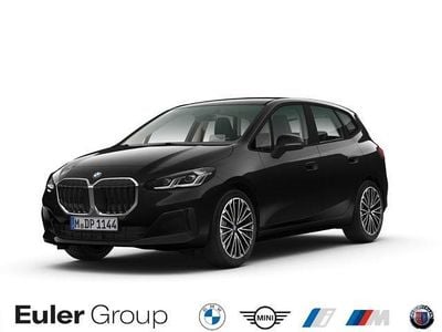 Black sapphire metallic Gebraucht 2025 BMW 220 Active Tourer Van / Kleinbus | 29.989 € (Superpreis)