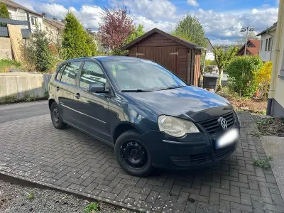 Gebraucht VW Polo 80 PS (58 kW) 2009 Blau Kleinwagen