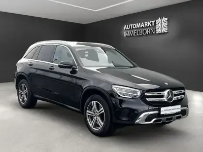 Gebraucht Mercedes GLC300de 306 PS (225 kW) 2021 Schwarz Limousine