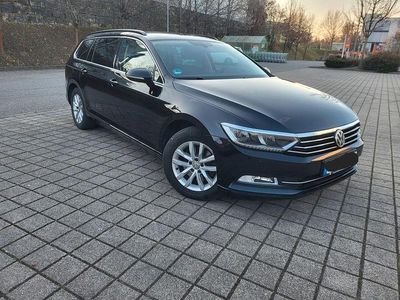 Gebraucht VW Passat Comfortline 150 PS (110 kW) 2018 Schwarz Kombi