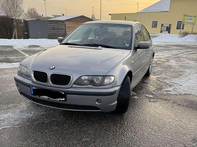 Grau Gebraucht 2004 BMW 318 Limousine | 3.499 € (Fairer Preis)