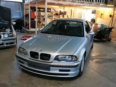 gebraucht BMW 323 e46 coupe i