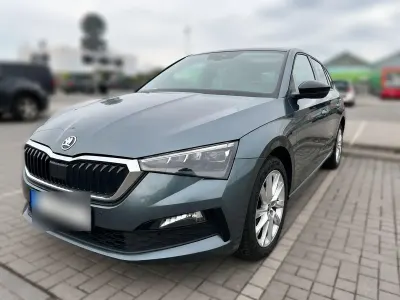 Gebraucht Skoda Scala Style 116 PS (85 kW) 2019 Grau Kleinwagen