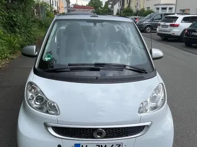 Gebraucht Smart ForTwo Cabrio 71 PS (52 kW) 2013 Weiß Cabrio
