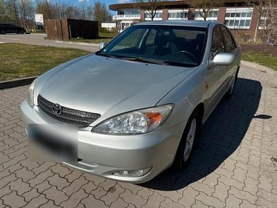 Gebraucht Toyota Camry 143 PS (105 kW) 2002 Gold Limousine