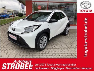 Gebraucht Toyota Aygo X Business Edition 72 PS (52 kW) 2024 Schneeweiß SUV