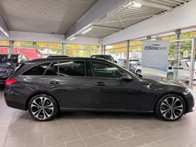 Gebraucht Mercedes C200 Advanced 163 PS (119 kW) 2022 Grau Limousine