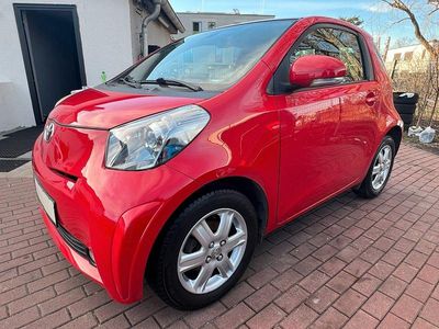 Gebraucht Toyota iQ 68 PS (50 kW) 2009 Rot Kleinwagen