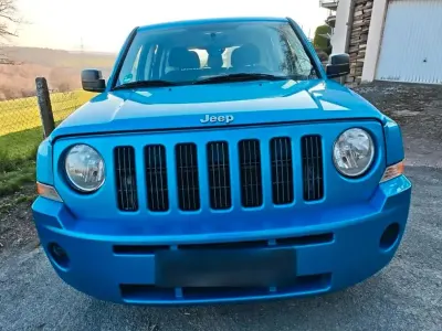 Gebraucht Jeep Patriot Sport 170 PS (125 kW) 2009 Blau SUV