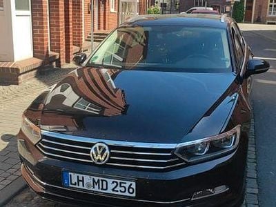 Usata VW Passat Comfortline 150 CV (110 kW) 2016 Nero Station wagon