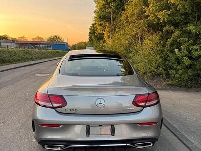 Gebraucht Mercedes C300 272 PS (200 kW) 2019 Grau Coupé