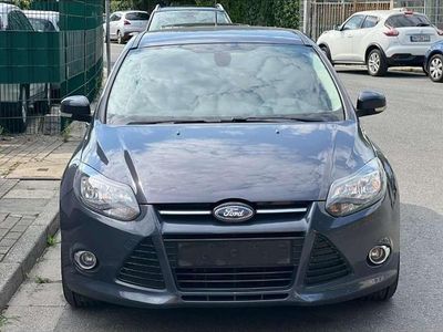 Gebraucht Ford Focus Titanium 116 PS (85 kW) 2013 Grau Kombi