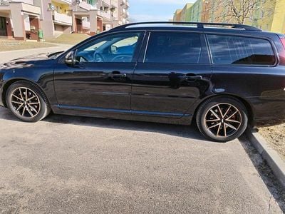 Second-hand Volvo V70 180 CP (132 kW) 2015 Negru Break