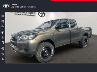 Gebraucht Toyota HiLux 150 PS (110 kW) 2023 Oxide bronze Pickup