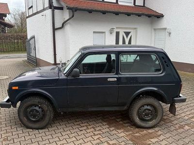 Gebraucht Lada niva 83 PS (61 kW) 2014 Blau SUV