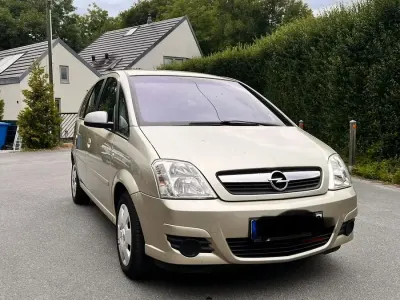 Gebraucht Opel Meriva 77 PS (56 kW) 2009 Gold Van / Kleinbus