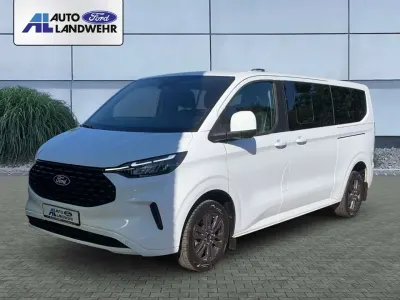 Gebraucht Ford Tourneo Custom Titanium 136 PS (100 kW) 2025 Weiss Van