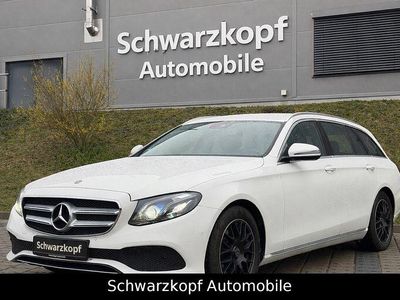 Gebraucht Mercedes E220 194 PS (142 kW) 2017 Weiß Kombi