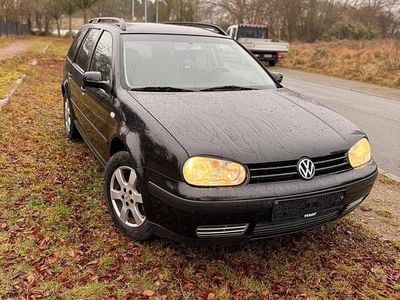 Schwarz Gebraucht 2001 VW Golf IV Kombi | 2.399 € (Fairer Preis)