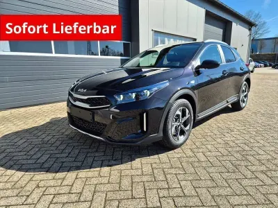 Neu Kia XCeed 150 PS (110 kW) 2026 Zilinaschwarz metallic SUV