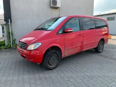 Używany Mercedes Viano 150 KM (110 kW) 2006 Czerwony Minivan