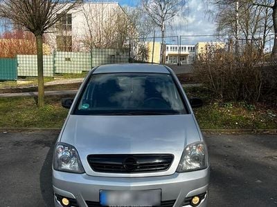 Usata Opel Meriva 90 CV (66 kW) 2009 Argento Monovolume